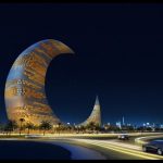 La Torre De Media Luna Creciente En Dubai